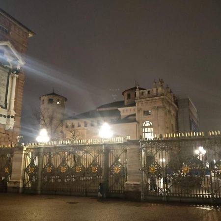 トリノSky Loft Nuovissimo Vicinanze Metroアパートメント エクステリア 写真